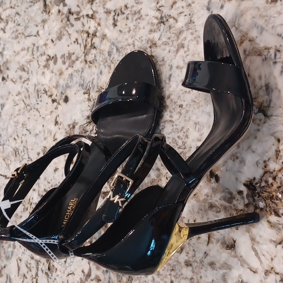 Michael Kors Astrid Black Patent Leather strappy high heel sandal NEW Size 11 - Picture 5 of 17